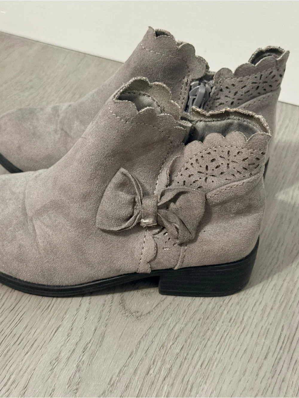 Gray Suede Scalloped Bow Ankle Boots for hirls